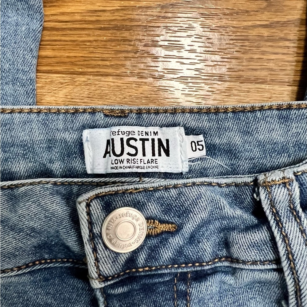 Refuge denim medium wash y2k 90’s low rise flare stretch jeans jr size 5 tall - Picture 7 of 11
